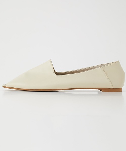AZUL by moussy(アズールバイマウジー)の「STITCH TOES PUMPS/ステッチトーズパンプス(パンプス・レディース・ブラック/ライトベージュ/ライトカーキ・LARGE/MEDIUM/SMALL)」の2枚目の写真