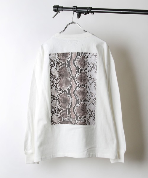 NILWAY(ニルウェイ)の「【Nilway】【USAコットン】バック柄プリントロンT/ロングTシャツ(Tシャツ/カットソー・メンズ・ホワイト系1/ホワイト系2/ホワイト系3/ホワイト系4/ホワイト系5/ブラック系1/ブラック系2/ブラック系3/ブラック系4/ブラック系5・MEDIUM/LARGE/X-LARGE)」の2枚目の写真