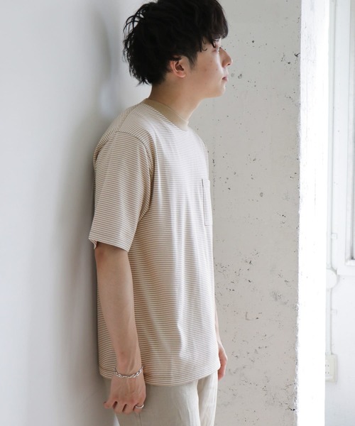 URBAN RESEARCH DOORS(アーバンリサーチドアーズ)の「『UR TECH』ミジンボーダー Tシャツ(Tシャツ/カットソー・メンズ・ブラック/ベージュ/パープル/ブルー・40/38)」の3枚目の写真