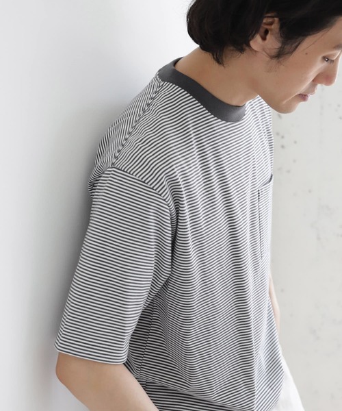 URBAN RESEARCH DOORS(アーバンリサーチドアーズ)の「『UR TECH』ミジンボーダー Tシャツ(Tシャツ/カットソー・メンズ・ブラック/ベージュ/パープル/ブルー・40/38)」の2枚目の写真