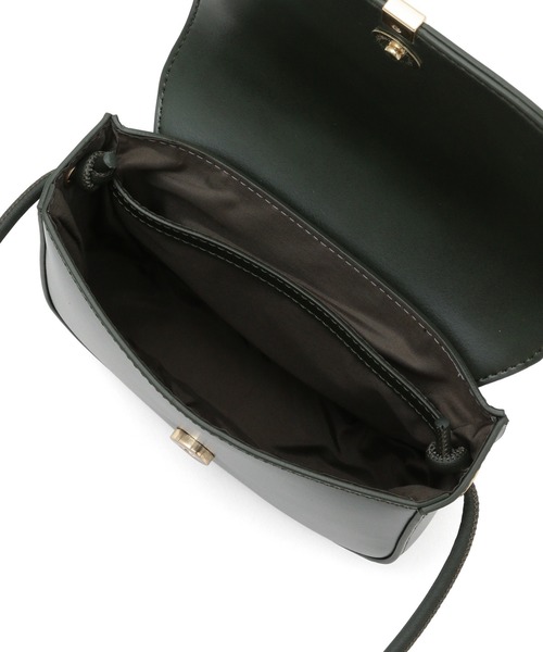 ROPE' PICNIC（ロペピクニック）の「【WEB限定カラー:キナリ・ライトグリーン】プチスクエアメタルフラップミニショルダーバッグ（ショルダーバッグ・レディース・ブラック/オリーブ/キャメル/ライトグリーン/グレー/キナリ/ベージュ・FREE）」の10枚目の写真