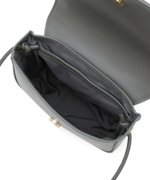 ROPE' PICNIC（ロペピクニック）の「【WEB限定カラー:キナリ・ライトグリーン】プチスクエアメタルフラップミニショルダーバッグ（ショルダーバッグ・レディース・ブラック/オリーブ/キャメル/ライトグリーン/グレー/キナリ/ベージュ・FREE）」の22枚目の写真