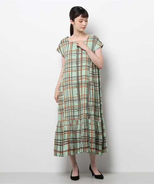 チチカカ（チチカカ）の「ハンドペイントチェックワンピース（シャツワンピース・レディース・ベージュ/グリーン・FREE）」の6枚目の写真