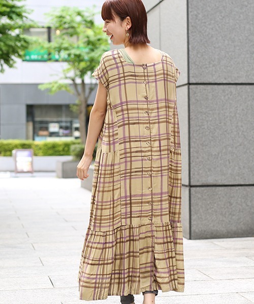 チチカカ（チチカカ）の「ハンドペイントチェックワンピース（シャツワンピース・レディース・ベージュ/グリーン・FREE）」の19枚目の写真