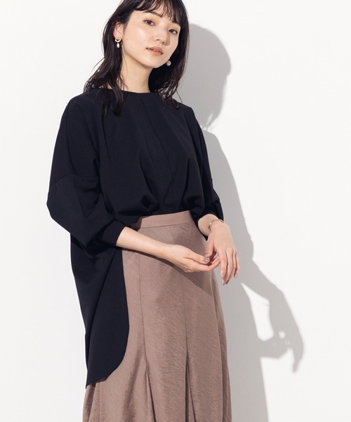 OMNES Another Edition(オムネス アナザーエディション)の「ストレッチ梨地ポンチョプルオーバー(Tシャツ/カットソー・レディース・ブラック/モカ/ラベンダー/ライトベージュ・FREE)」の2枚目の写真