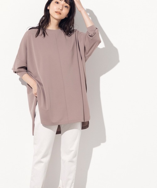OMNES Another Edition(オムネス アナザーエディション)の「ストレッチ梨地ポンチョプルオーバー(Tシャツ/カットソー・レディース・ブラック/モカ/ラベンダー/ライトベージュ・FREE)」の3枚目の写真