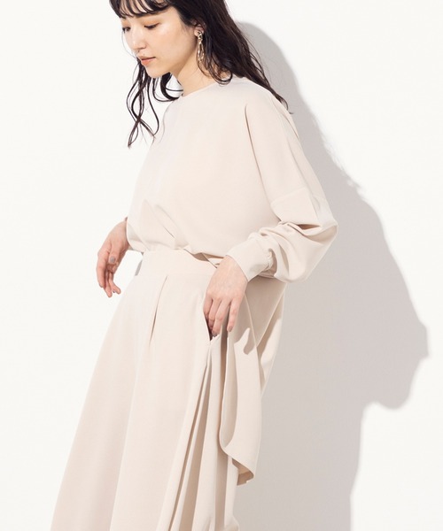 OMNES Another Edition(オムネス アナザーエディション)の「ストレッチ梨地ポンチョプルオーバー(Tシャツ/カットソー・レディース・ブラック/モカ/ラベンダー/ライトベージュ・FREE)」の16枚目の写真