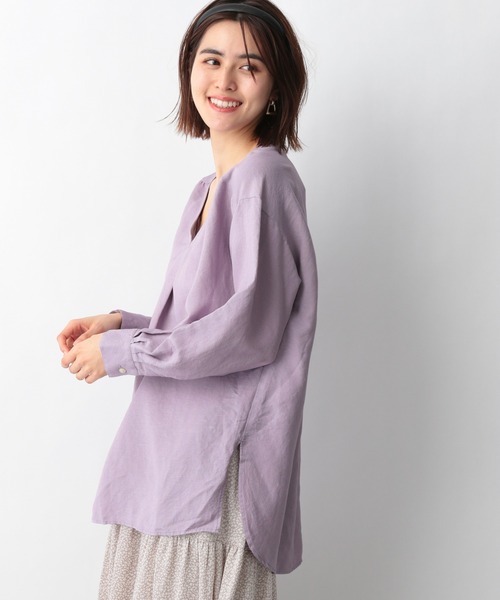 LEPSIM(レプシィム)の「Vネックタックブラウス 923234(Tシャツ/カットソー・レディース・パープル/オフホワイト/イエロー/モカ・FREE)」の4枚目の写真