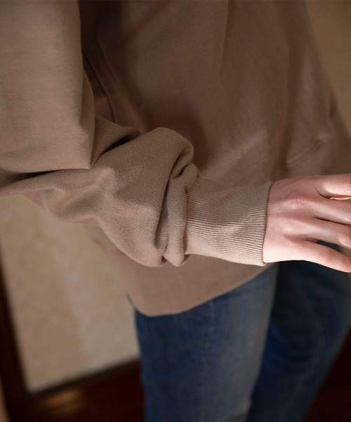 mangata（モンガータ）の「Over sweat tops（スウェット・レディース・ホワイト/ブラウン・FREE）」の3枚目の写真