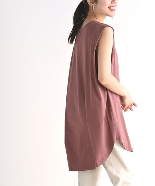 rps（アールピーエス）の「ノースリカットチュニック（Tシャツ/カットソー・レディース・チャコールグレー/ブラック/オフホワイト/モカ/ピンク/パープル/グレイッシュベージュ/グリーン/ネイビー/グレー・M/フリー）」の10枚目の写真