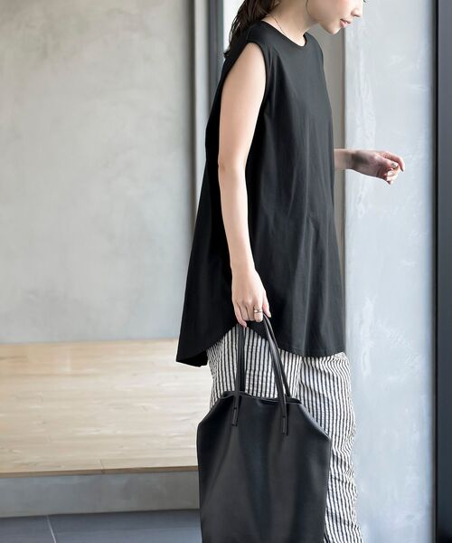 rps（アールピーエス）の「ノースリカットチュニック（Tシャツ/カットソー・レディース・チャコールグレー/ブラック/オフホワイト/モカ/ピンク/パープル/グレイッシュベージュ/グリーン/ネイビー/グレー・M/フリー）」の22枚目の写真