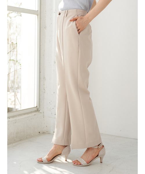 earth music&ecology(アースミュージックアンドエコロジー)の「センターシームセミフレアパンツ *(その他パンツ・レディース・グリーン/キャメル/ホワイト系その他2/ブラック・M/S)」の6枚目の写真