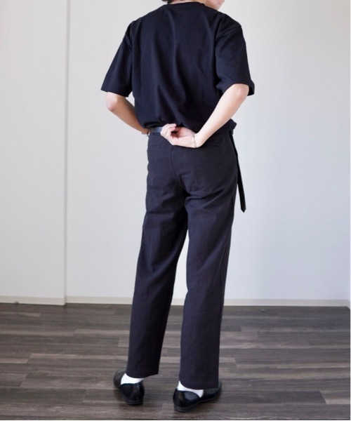 y/m by れぽすけ（イムバイレポスケ）の「スリムストレートリネンスラックス（スラックス・メンズ・ブラック/ライトベージュ・MEDIUM/LARGE）」の8枚目の写真