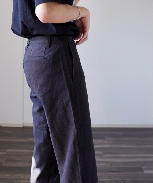 y/m by れぽすけ（イムバイレポスケ）の「スリムストレートリネンスラックス（スラックス・メンズ・ブラック/ライトベージュ・MEDIUM/LARGE）」の12枚目の写真