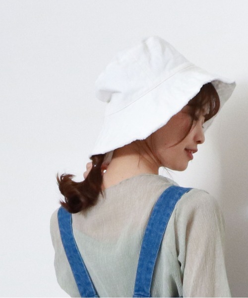 archives(アルシーヴ)の「コットンフリンジバケットハット(ハット・レディース・ブラック/ブルー/アイボリー・MEDIUM)」の2枚目の写真