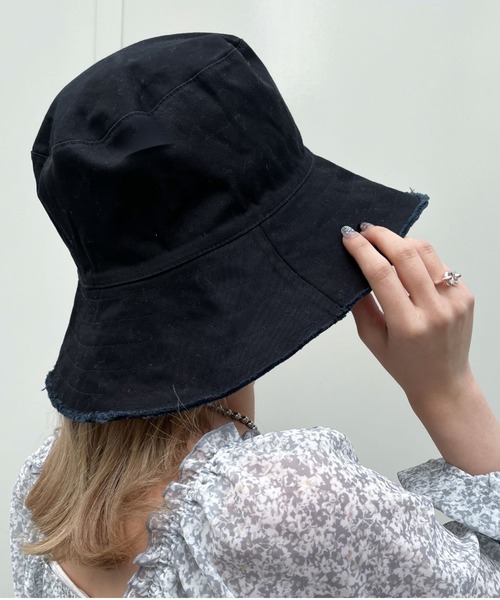 archives(アルシーヴ)の「コットンフリンジバケットハット(ハット・レディース・ブラック/ブルー/アイボリー・MEDIUM)」の3枚目の写真