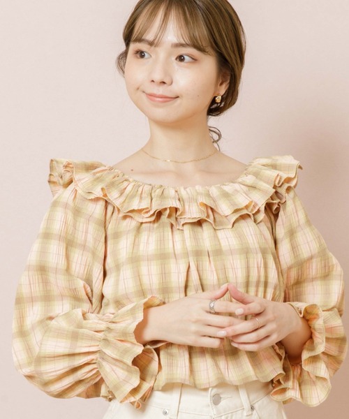 flower(フラワー)の「スウィートラッフルブラウス(シャツ/ブラウス・レディース・ホワイト/オレンジ・FREE)」の2枚目の写真