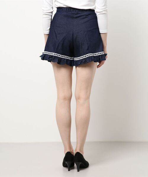 LODISPOTTO（ロディスポット）の「フリルフルガーリーショートパンツ（その他パンツ・レディース・ブラック/ネイビー・MEDIUM）」の3枚目の写真