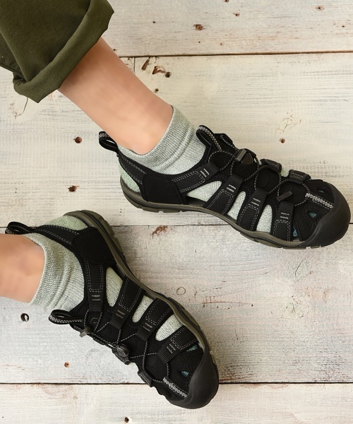 KEEN（キーン）の「CLEARWATER CNX / クリアウォーター シーエヌエックス / メンズ サンダル（サンダル・メンズ・ブラック・26cm/25.5cm/28cm/26.5cm/27.5cm/27.0cm/25.0cm/29.0cm/28.5cm）」の12枚目の写真