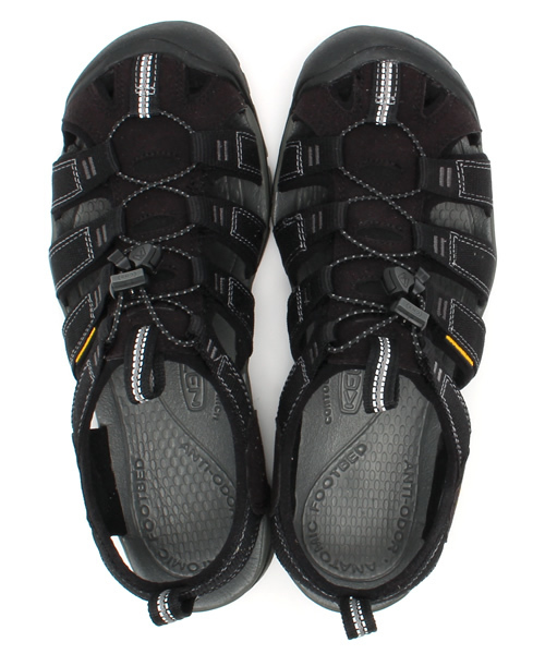 KEEN（キーン）の「CLEARWATER CNX / クリアウォーター シーエヌエックス / メンズ サンダル（サンダル・メンズ・ブラック・26cm/25.5cm/28cm/26.5cm/27.5cm/27.0cm/25.0cm/29.0cm/28.5cm）」の5枚目の写真