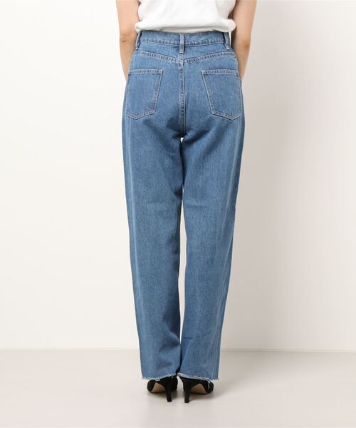 SPINNS（スピンズ）の「デニムストレートパンツ（デニムパンツ・レディース・ブルー/サックスブルー/インディゴブルー・S/M）」の16枚目の写真