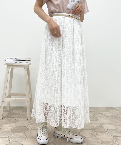 apres jour（アプレジュール）の「レースプリーツスカート【ZOZOTOWN限定アイテム】（スカート・レディース・ブラック/オフホワイト/ピンクベージュ・X-LARGE/MEDIUM/SMALL）」の5枚目の写真