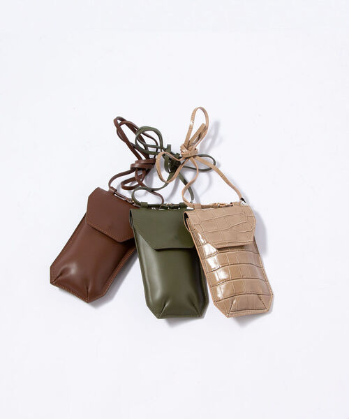 NOLLEY’S（ノーリーズ）の「【Laboratorio Mariucci/ ラボラトリオマリウッチ>スマホポシェット（ボディバッグ/ウエストポーチ・レディース・ベージュ/ブラウン/オリーブ・FREE）」の6枚目の写真