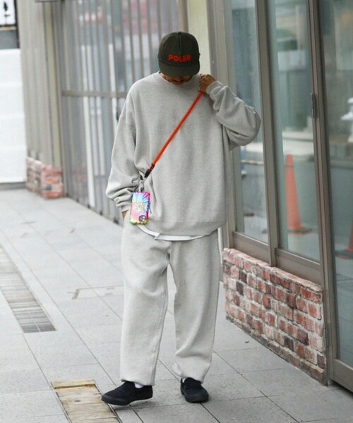 FREAK'S STORE(フリークスストア)の「WEB限定 12oz ヘビーウェイト ビッグシルエット クルーネックスウェット/リンガースウェット(スウェット・メンズ・ホワイト系その他/ダークグリーン/グレー系その他/ブラック系その他/ブラウン/杢グレー/グレイッシュベージュ/ブラック/ネイビー/ナチュラル・MEDIUM/LARGE/X-LARGE/SMALL)」の19枚目の写真