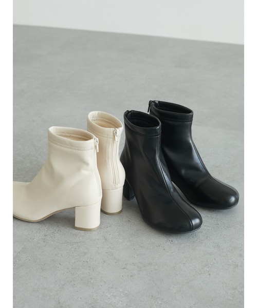 Green Parks(グリーンパークス)の「【WEB限定サイズあり】オブリークトゥーブーツ**(ブーツ・レディース・ブラック/その他8・XL/L/M/XS/S)」の4枚目の写真