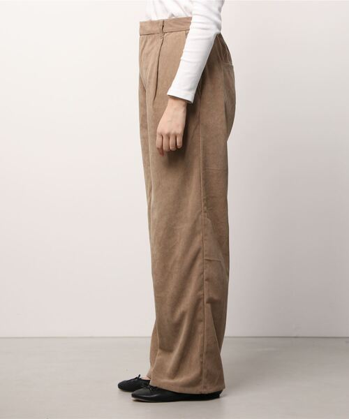 Per sist ence（パーシエンス）の「Per sist ence/パーシエンス　コーデュロイ タック入りセンターシームパンツ（その他パンツ・レディース・ベージュ/ブラウン/アイボリー・FREE）」の4枚目の写真