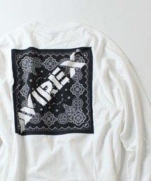 AVIREX | 【直営店限定】バンダナプリント ボックス ロゴ 長袖 Tシャツ / BANDANA PRINT BOX LOGO LS T-SHIRT/アヴィレックス/AVIREX(Tシャツ/カットソー)