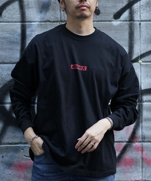 AVIREX（アヴィレックス）の「【直営店限定】バンダナプリント ボックス ロゴ 長袖 Tシャツ / BANDANA PRINT BOX LOGO LS T-SHIRT/アヴィレックス/AVIREX（Tシャツ/カットソー・メンズ・ブラック/レッド/クリアレッド/ブラック系その他・MEDIUM/LARGE/X-LARGE/XX-LARGE）」の6枚目の写真