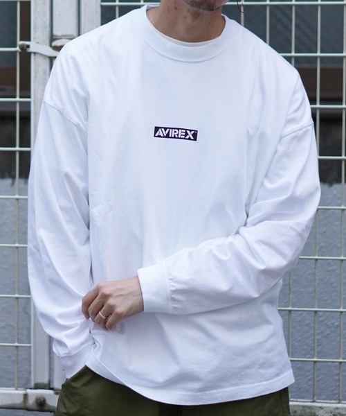 AVIREX（アヴィレックス）の「【直営店限定】バンダナプリント ボックス ロゴ 長袖 Tシャツ / BANDANA PRINT BOX LOGO LS T-SHIRT/アヴィレックス/AVIREX（Tシャツ/カットソー・メンズ・ブラック/レッド/クリアレッド/ブラック系その他・MEDIUM/LARGE/X-LARGE/XX-LARGE）」の5枚目の写真