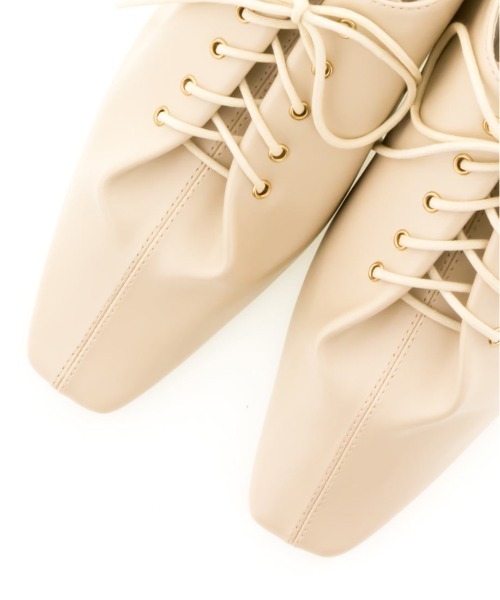 RANDA(ランダ)の「ソフト ギャザーレースアップシューズ(ドレスシューズ・レディース・ブラック/アイボリー/ダークベージュ・LL/M/L/S)」の12枚目の写真