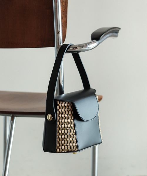 NOMBRE IMPAIR(ノンブルアンペール)の「マルコビアンキーニ ラフィア×レザーコンビBAG(ショルダーバッグ・レディース・ブラック/ブラウン・FREE)」の7枚目の写真