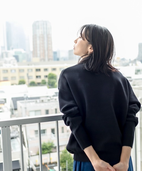 RIVE DROITE（リヴドロワ）の「気軽に遊び心を取り入れたい　H.V.N.Pロゴニット（ニット/セーター・レディース・ブラック/ブラウン・FREE）」の8枚目の写真