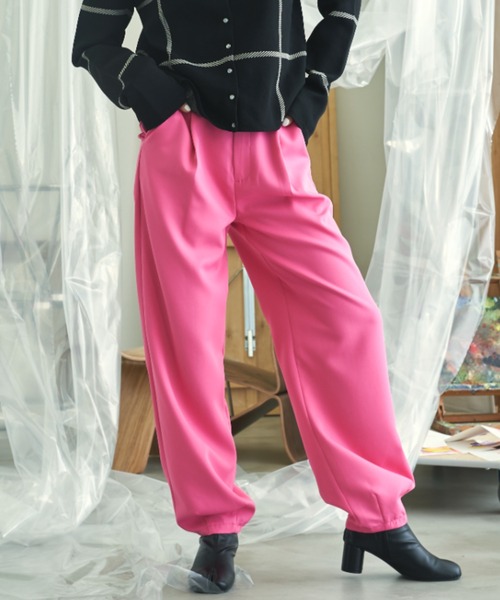 VACANCY(ヴァカンシー)の「コクーンスラックスパンツ(その他パンツ・レディース・イエロー/ピンク/ブラック・SMALL/MEDIUM/TALL/MEDIUM)」の3枚目の写真