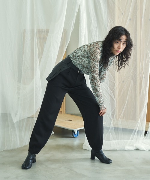 VACANCY(ヴァカンシー)の「コクーンスラックスパンツ(その他パンツ・レディース・イエロー/ピンク/ブラック・SMALL/MEDIUM/TALL/MEDIUM)」の11枚目の写真