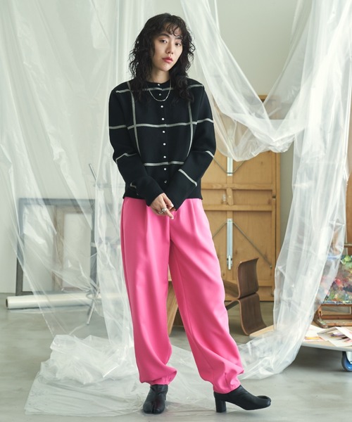 VACANCY(ヴァカンシー)の「コクーンスラックスパンツ(その他パンツ・レディース・イエロー/ピンク/ブラック・SMALL/MEDIUM/TALL/MEDIUM)」の14枚目の写真