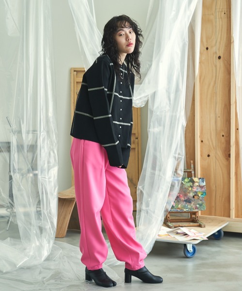 VACANCY(ヴァカンシー)の「コクーンスラックスパンツ(その他パンツ・レディース・イエロー/ピンク/ブラック・SMALL/MEDIUM/TALL/MEDIUM)」の16枚目の写真