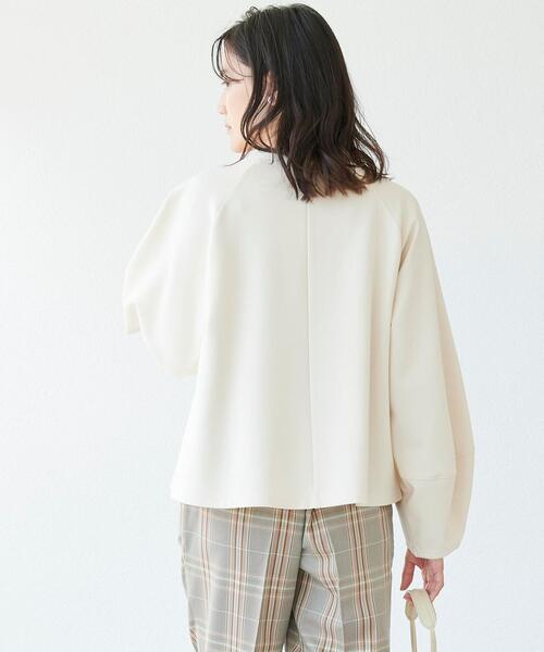 green label relaxing(グリーンレーベルリラクシング)の「ポンチ コクーン スリーブ プルオーバー カットソー(Tシャツ/カットソー・レディース・ベージュ/オフホワイト/ライム・FREE)」の8枚目の写真