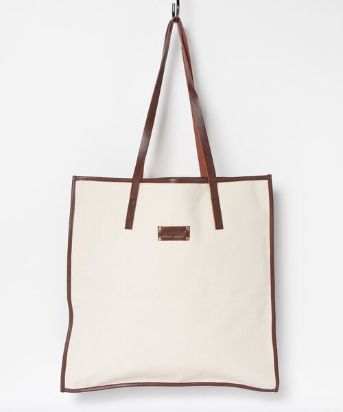 HAV-A-HANK（ハバハンク ）の「HAV-A-HANK バンダナスクエアーショルダーバッグ（ショルダーバッグ・レディース・レッド/ネイビー・FREE）」の3枚目の写真