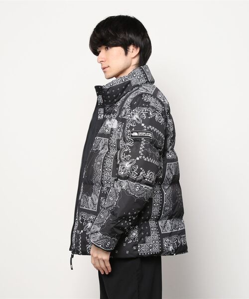 THE NORTH FACE（ザノースフェイス）の「【ユニセックスで着用可能】THE NORTH FACE / ノースフェイス NOVELTY LOFTY DOWN JACKET ダウンジャケット バンダナ柄（ダウンジャケット/コート・メンズ・ブラック・SMALL/MEDIUM/LARGE/X-LARGE）」の3枚目の写真