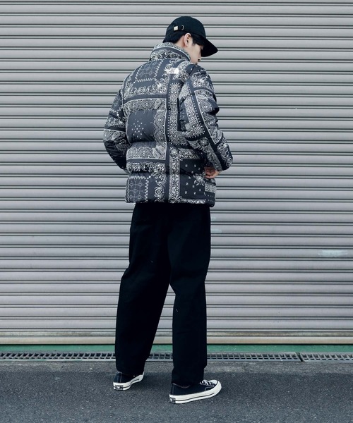 THE NORTH FACE（ザノースフェイス）の「【ユニセックスで着用可能】THE NORTH FACE / ノースフェイス NOVELTY LOFTY DOWN JACKET ダウンジャケット バンダナ柄（ダウンジャケット/コート・メンズ・ブラック・SMALL/MEDIUM/LARGE/X-LARGE）」の14枚目の写真