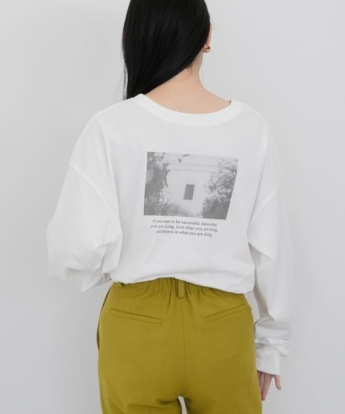 LOWRYS FARM（ローリーズファーム）の「２ＷＡＹフォトプリントＴシャツ　261720（Tシャツ/カットソー・レディース・アイボリー/イエロー/オフホワイト/チャコールグレー・FREE）」の3枚目の写真