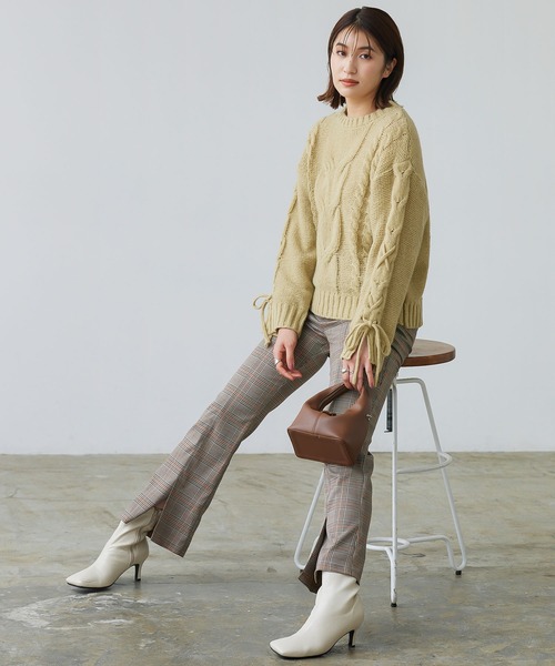 KOBE LETTUCE(コウベレタス)の「レースアップケーブルニットプルオーバー(ニット/セーター・レディース・ライトグレー/モカ/アイボリー/グリーン系・FREE)」の7枚目の写真