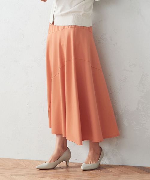 COMME CA ISM(コムサイズム)の「切替ギャザー フレアスカート(スカート・レディース・ベージュ/ネイビー/オレンジ・SMALL/MEDIUM/LARGE)」の1枚目の写真