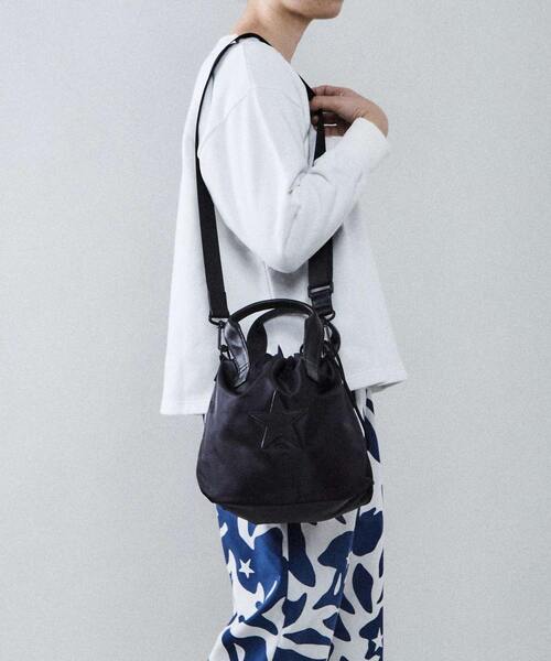 converse Tokyoサテンバルーンショルダーバック CONVERSE TOKYO（コンバーストウキョウ）の「サテンバルーン