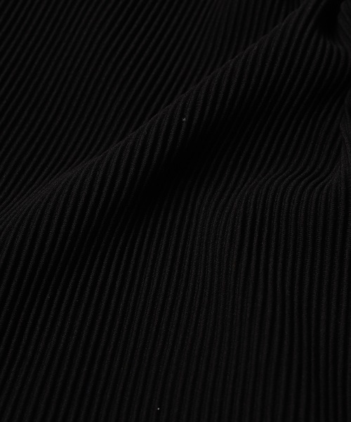 Jieda（ジエダ）の「RIPPLE ZIP JACKET（ジャージ・メンズ・ブラック/グレイッシュベージュ・1/2）」の5枚目の写真