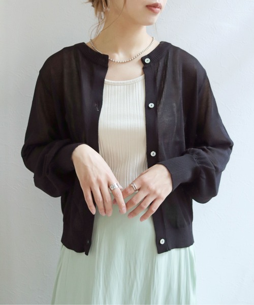 HER CLOSET（ハークローゼット）の「【shemoshelly】WEB限定 クルーネックシアーカーディガン（ニット/セーター・レディース・ライトグレー/ブラック/オフホワイト/モスグリーン/ラベンダー/ピンクベージュ/グリーン/ブルー/ピンク・M）」の16枚目の写真